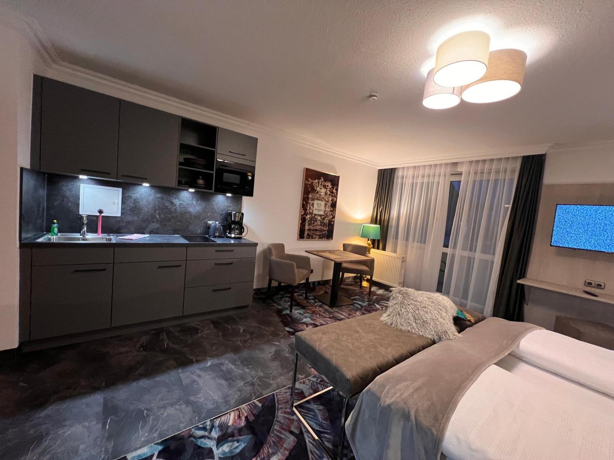 Appartementhotel Cura Bad Fuessing Exteriör bild